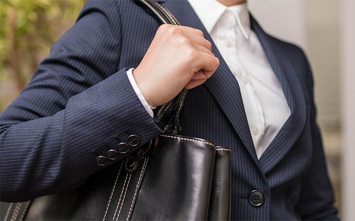 紹介予定派遣の面接!気になる服装は?_2