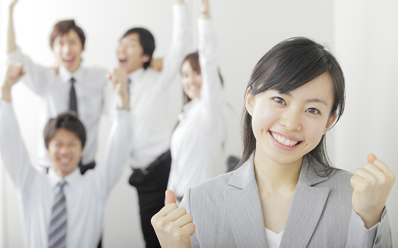 20代から派遣を選択してもキャリアアップはできる? 知っておきたいメリット&デメリット。_1