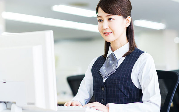 派遣先での制服は、あり派?なし派?