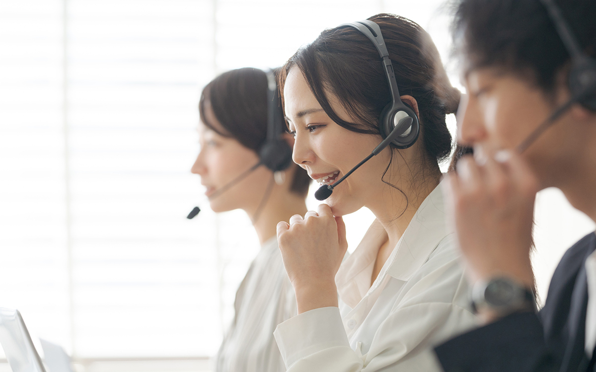 コールセンターの仕事内容やメリット 向いている人の特徴を解説 人材派遣のお仕事なら スタッフサービス コールセンターの仕事内容やメリット 向いている人の特徴を解説 人材派遣のお仕事なら スタッフサービス