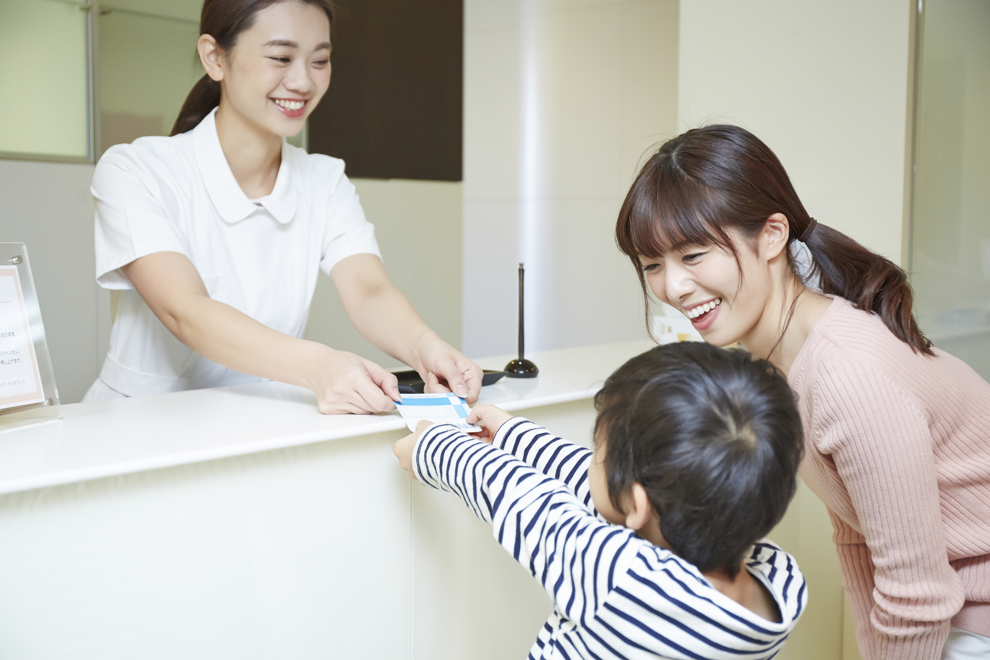 医療事務ってどんな仕事? 給与事情や診療科による違いを紹介_3_4