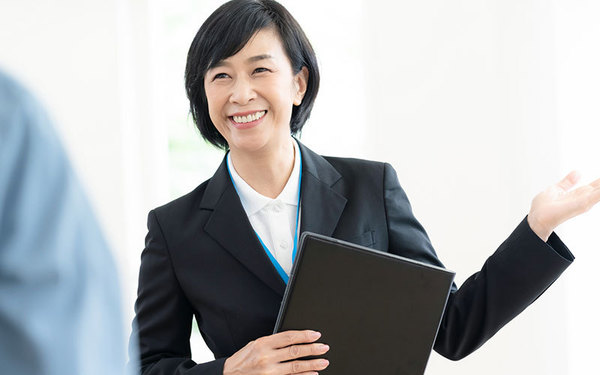 販売員になるには?              仕事内容ややりがいとは