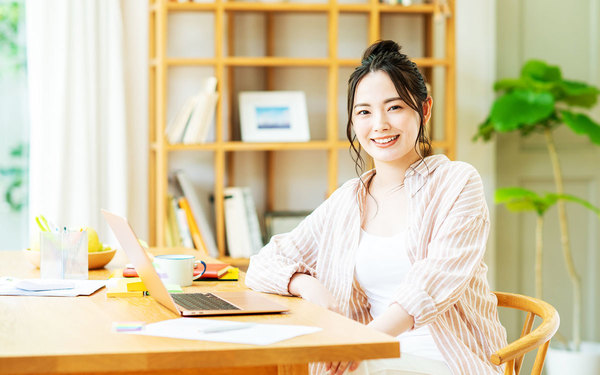 在宅勤務とはどういうもの?テレワーク、リモートワークとの違いも解説