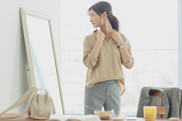 オフィスカジュアルOKってどんな服装?基本のコーディネートと注意点