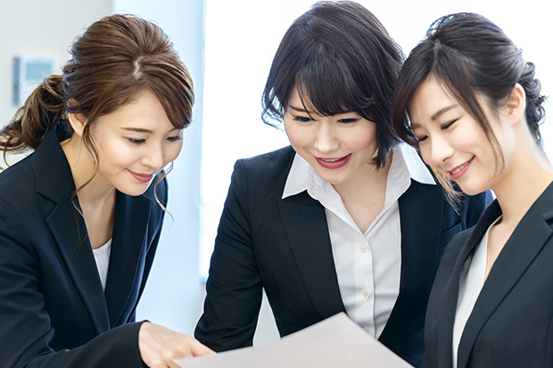 「このままでいいのかな…」事務職が抱える人間関係や給料の悩み、将来に対する不安解消のための5つのヒント_1