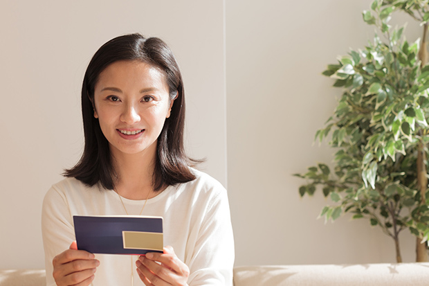 いざという時いくら必要?年代別に見る、貯金額の目安と増やすコツ・方法