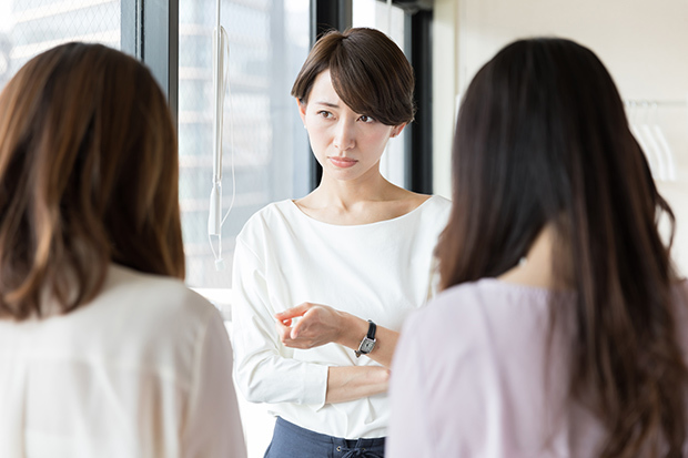 職場の人間関係がストレスの原因!?先輩社員との付き合い方を徹底調査!