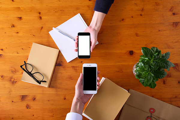 職場でLINE交換をしたくない時の断り方とは?派遣で働く女性300人のアンケート結果