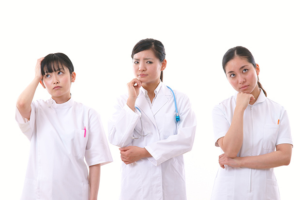 20代、30代の「医療・介護職」のみなさん、100人に聞きました!「仕事の満足/不満足」「貯金額」リアル調査_1_2