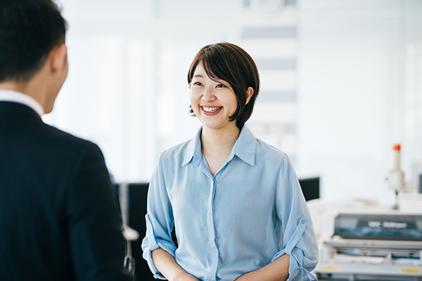 転職初日から実践できる!新しい職場への不安を解消する心構えとコミュニケーション術