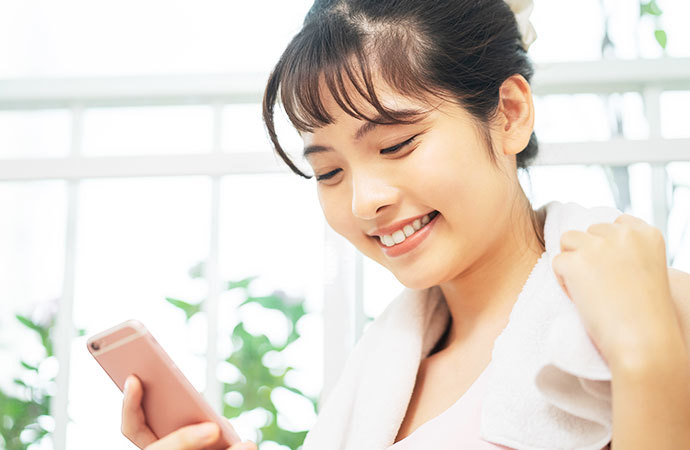 頑固な肩こりもスッキリ解消!?肩まわりを軽くするストレッチ&おすすめアプリ_3