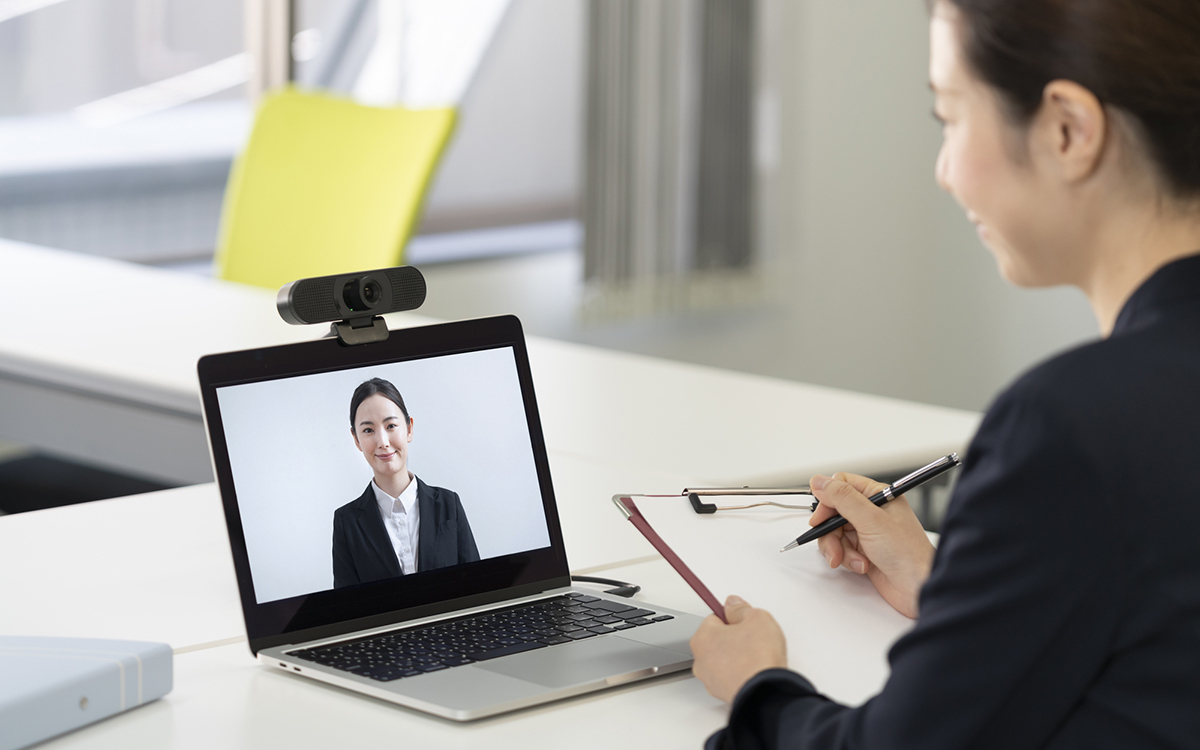Web面談のポイントとは?マナーや話し方、服装を紹介します