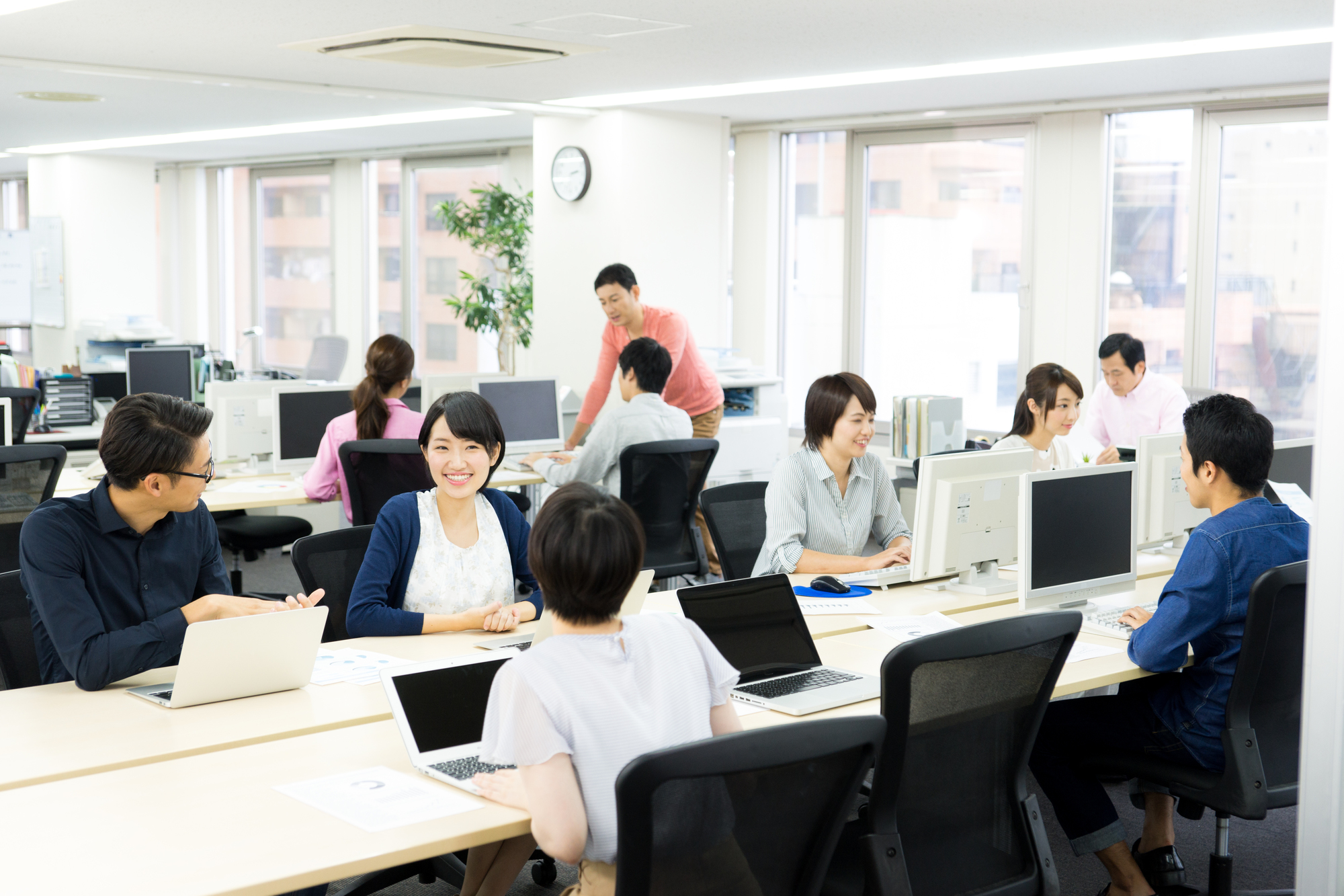 チームビルディングとは?実施内容の一例とオンラインでできる取り組みを紹介_1