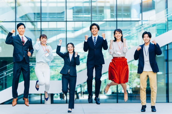 チームビルディングとは?実施内容の一例とオンラインでできる取り組みを紹介