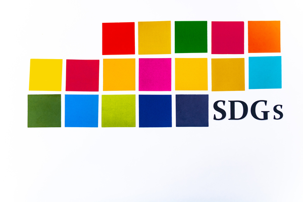 今注目のSDGsとは? 企業のメリットや注意点、取り組み事例を紹介