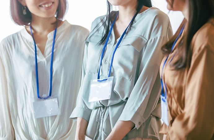 職場の フレネミー女子 に気をつけて ターゲットにならないための対処法 人材総合サービスのお仕事なら スタッフサービス 職場の フレネミー女子 に気をつけて ターゲットにならないための対処法 人材総合サービスのお仕事なら スタッフサービス