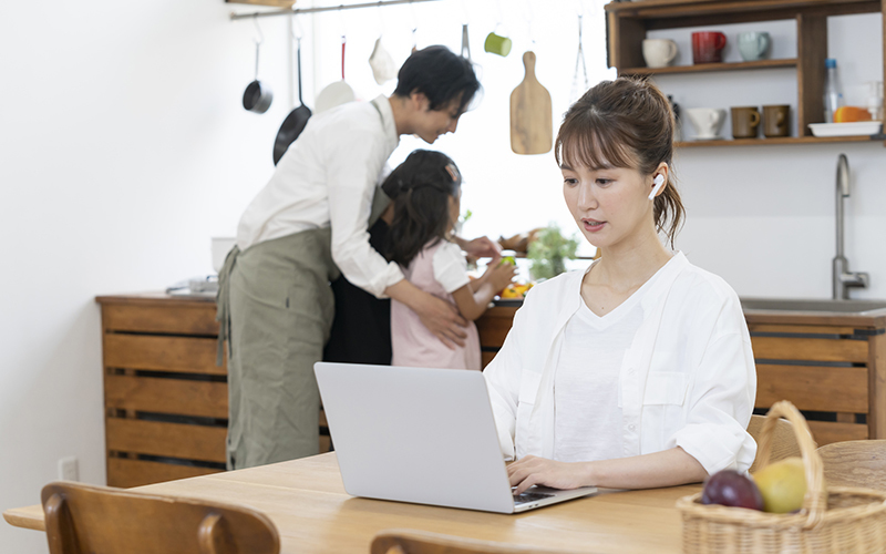 気づかないうちにストレスがたまる在宅勤務! ストレスの原因や予防策、解消方法を解説_1_4