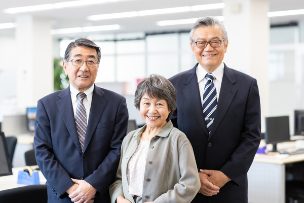 高年齢者雇用安定法とは?法改正や助成金の解説と高年齢者採用のポイントを紹介