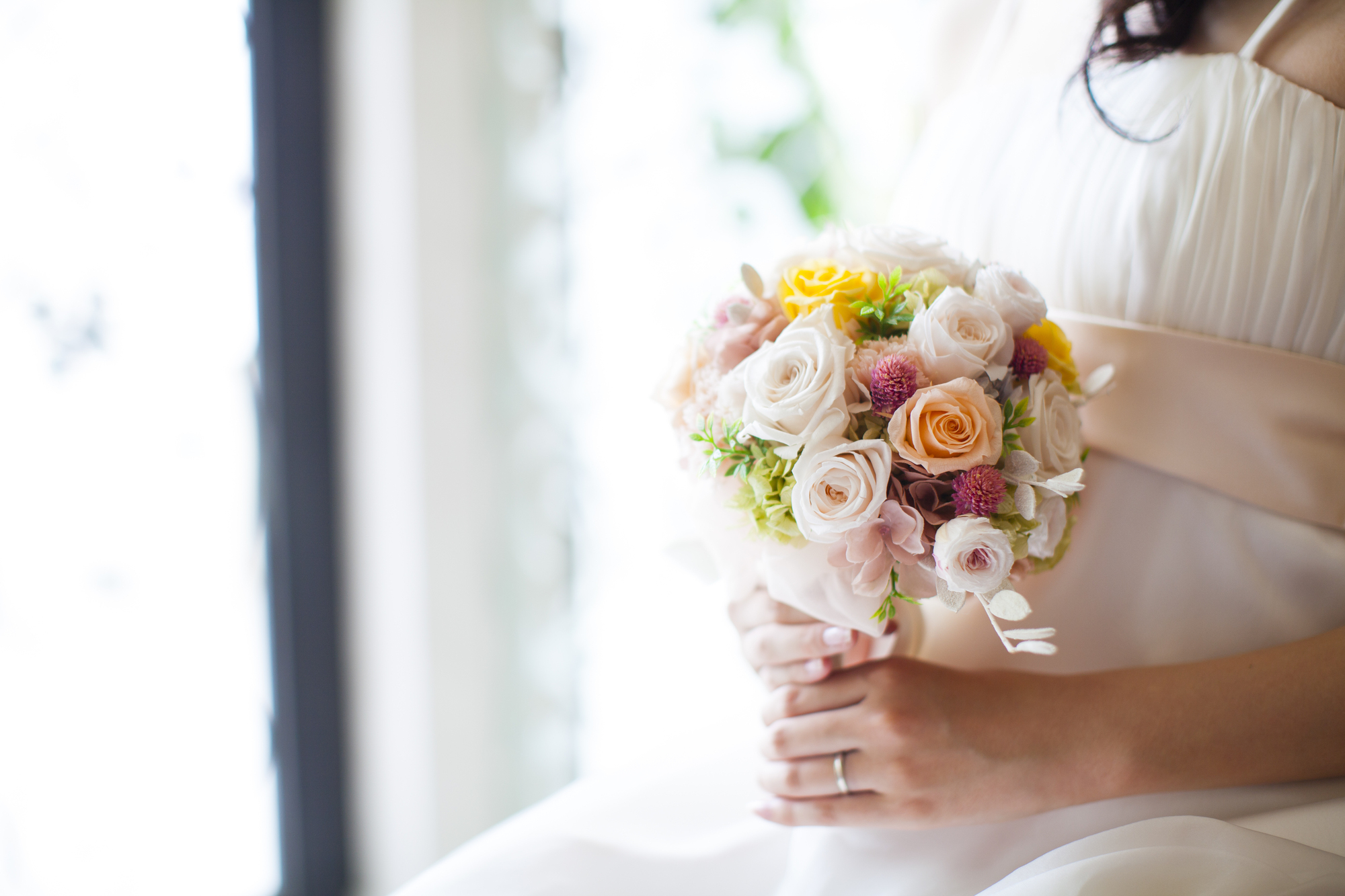 職場への結婚報告はいつ 誰にする 注意点は 例文もあわせて紹介 人材総合サービスのお仕事なら スタッフサービス 職場への結婚報告はいつ 誰にする 注意点は 例文もあわせて紹介 人材総合サービスのお仕事なら スタッフサービス