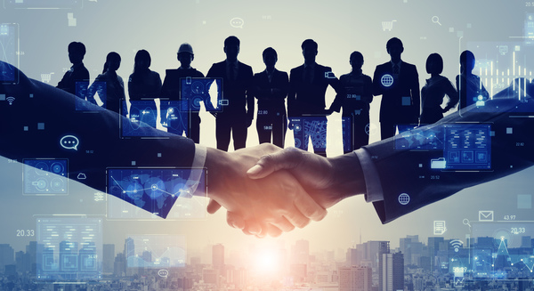 採用マーケティングとは?企業が注目する理由やメリット、手法の解説とお役立ちツールを紹介