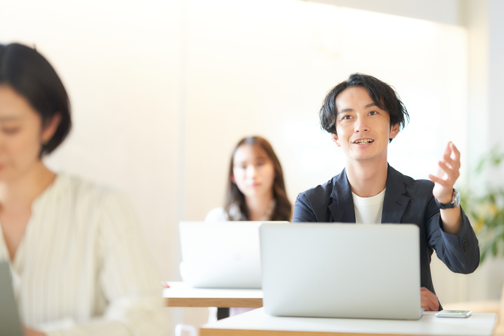 リカレント教育とは?注目の背景と学び直しの代表例や支援制度を簡単にご紹介_2