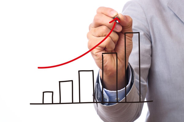 生産性向上とは?目的や方針、成功に導く8つの取り組み方と注意点を解説