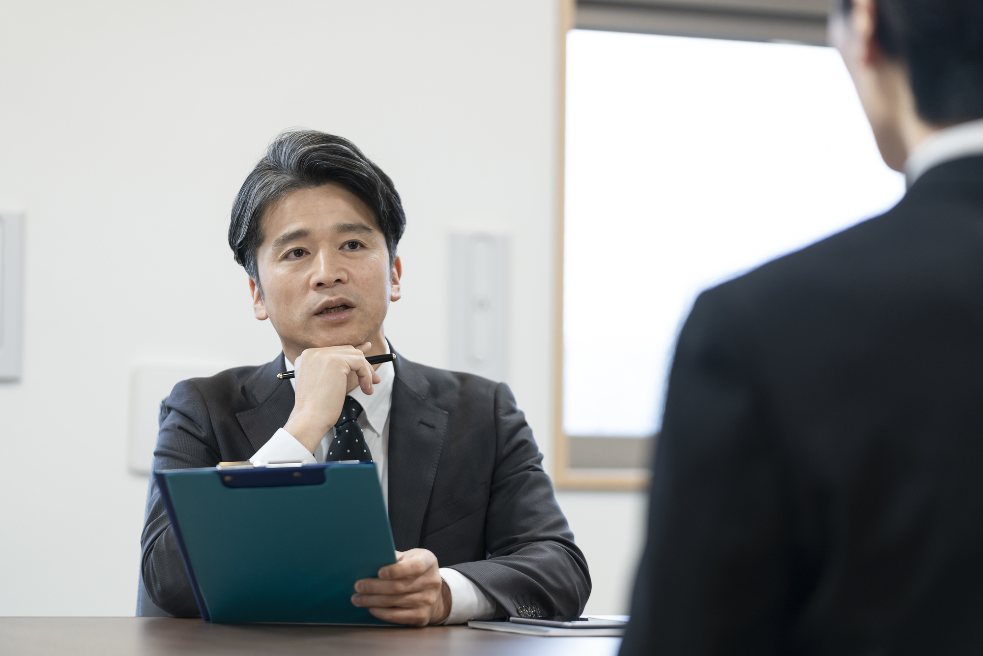 職能資格制度とは? 制度の定義、メリットデメリットと具体例を紹介_1_1