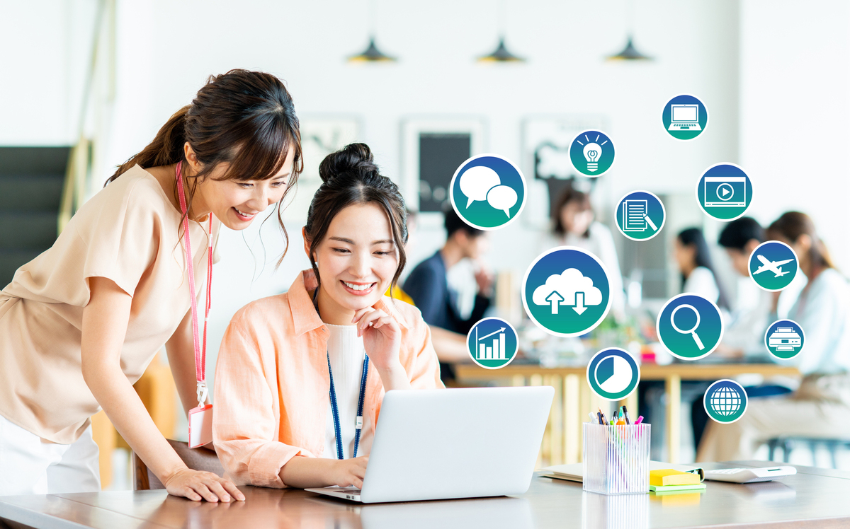 DXとは? 目的や企業が推進するメリット、具体例をわかりやすく解説