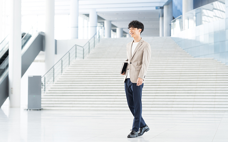 派遣の顔合わせでは、どういう服装がいい?_3