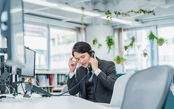 退職代行とは?退職代行経由で連絡がきた時の企業側の対応について