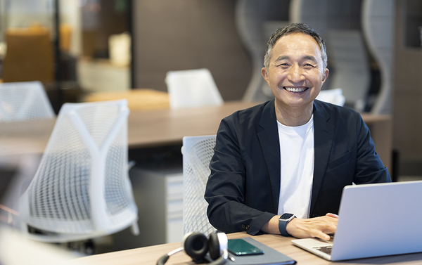 定年後の再雇用制度とは?導入メリット・手続き・注意点を解説