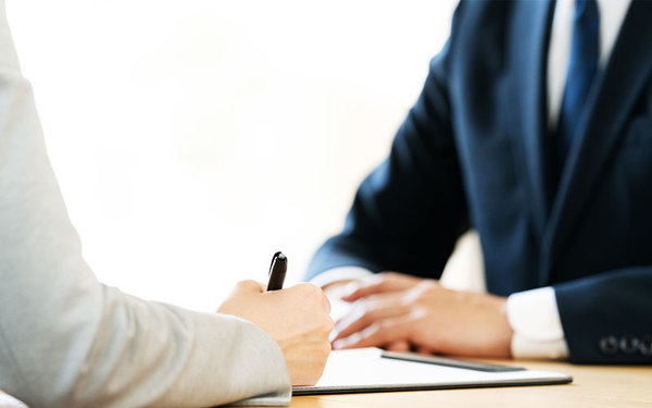 派遣で就業中に契約解除はできるの?