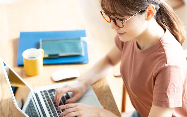 【例文付き】派遣スタッフの職務経歴書の書き方、履歴書との違いは?