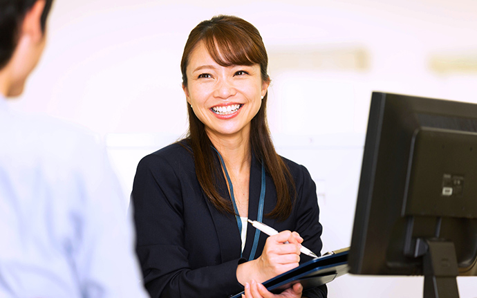 旅行代理店などのカウンター業務